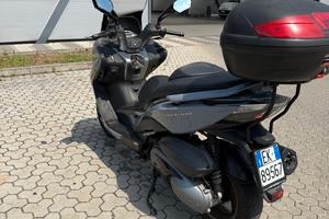 Kymco xCiting  400