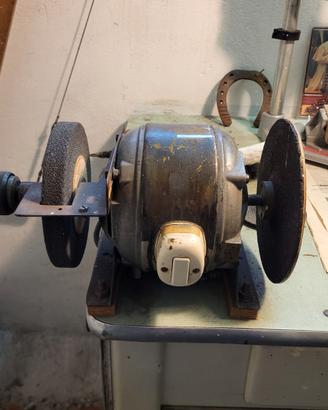 Mola da banco/Smerigliatrice fai-da-te