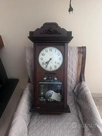 Orologio antico a pendolo loengrin
