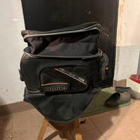 Borsa serbatoio magnetica