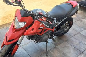 Ducati hypermotard 796