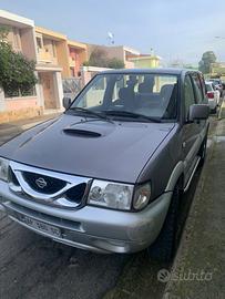 Nissan terrano