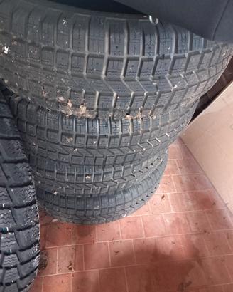 gomme fuoristrada nuove invernali 225 75 16 