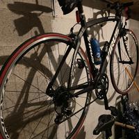 Bicicletta da corsa usata poche volte