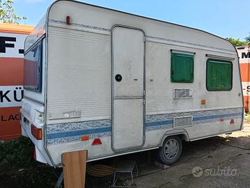 Roulotte Adria DB 390.