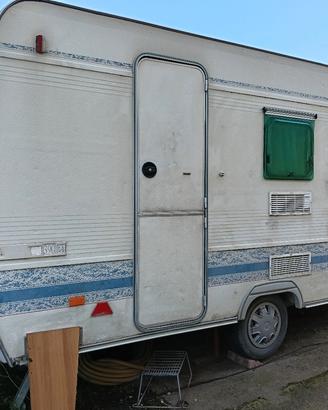 Roulotte Adria DB 390.