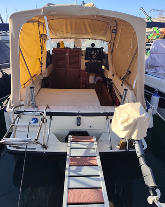 Barca cabinato cranchi holiday