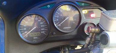 Suzuki GSX 600 F