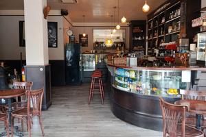 Bar, birreria, cocktail bar, pub