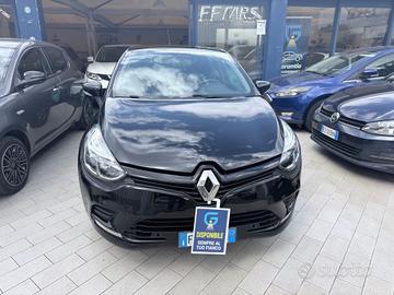 Renault Clio 1.2 75 CV 5 porte Duel