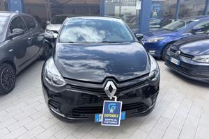 Renault Clio 1.2 75 CV 5 porte Duel