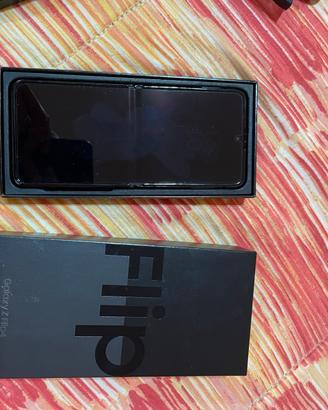 Samsung galaxy Z flip4