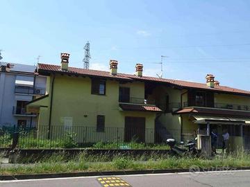 Immobile in asta di 73 m² con 2 locali e box auto 