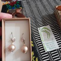 orecchini artigiani in argento e perla rosa 