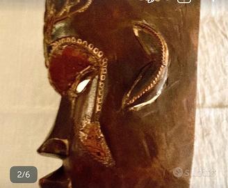Maschera tribale africana antica