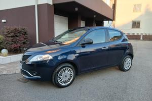 Lancia Ypsilon 1.2 69 CV 5 porte Gold tua a € 169 