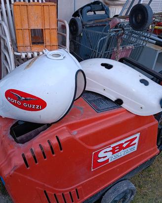 Serbatoio e parafango per Moto Guzzi Nevada