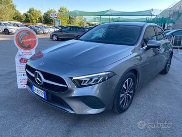 Mercedes A 180d MY23 Soli 19 Mila KM Cambio Automa
