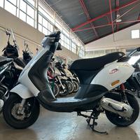 Piaggio zip 2y
