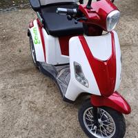 Scooter elettrico per anziani/disabili UFO – 3 bat