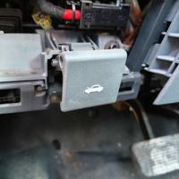 maniglia apertura cofano Ford ranger 