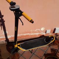 monopattino elettrico DUCATI  SCRAMBLER