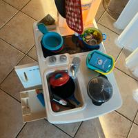 Cucina con accessori