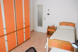 STANZE SINGOLA PER STUDENTESSE - via Cantarane (P