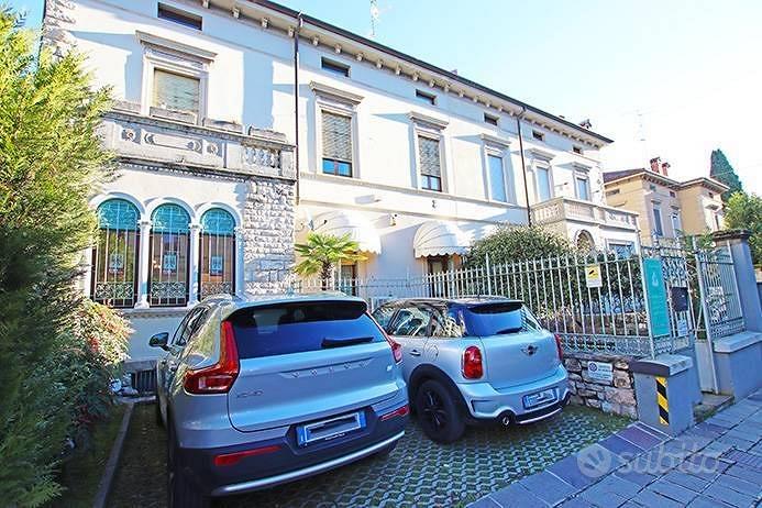 Immobile di 210 m² con 5 locali a Bergamo - Vista 2