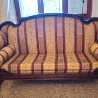 Divano classico Chesterfield