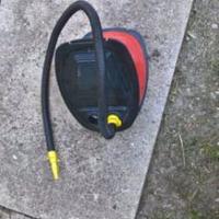 Pompa a pedale per canotti, piscine e gonfiabili