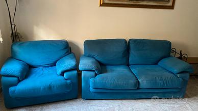 Divano a due posti + poltrona blu