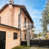 AMPIO BILOCALE RISTRUTTURATO CON GIARDINO!