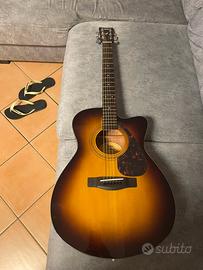 Chitarra acustica elettrificata YAMAHA