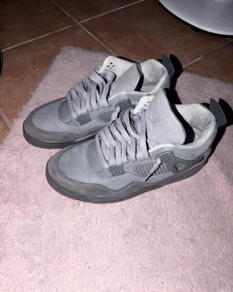 Jordan 4