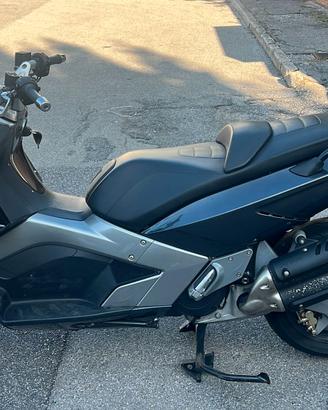 Gilera GP800 - valuto scambi/permuta 