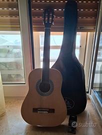 chitarra 3/4 e accordatore senza pile
