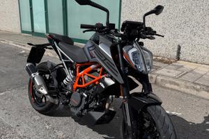 KTM Duke 125