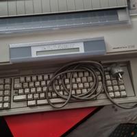 Macchina da scrivere elettrica Olivetti ET2500