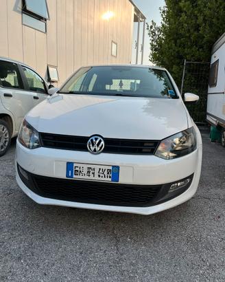VOLKSWAGEN Polo (problema al cambio da riparare)