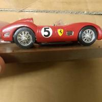 Modellino macchina Ferrari. collezione