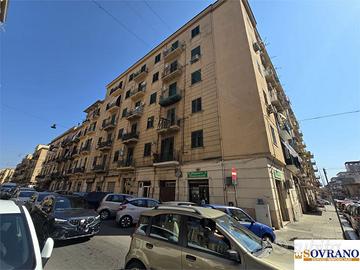 STAZIONE/POLICLINICO: 3 VANI PIANO 1°