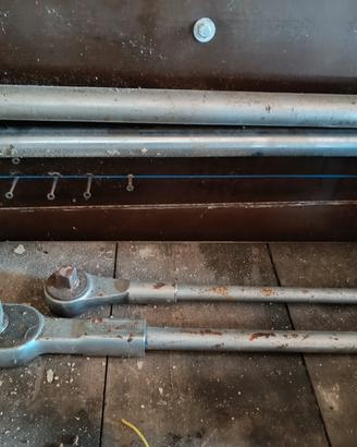 Cric e leve di manovra