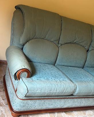 divano con inserto in legno