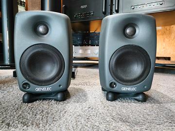 diffusori attivi studio monitor GENELEC 6020A