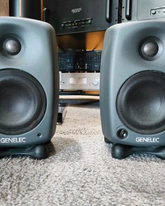 diffusori attivi studio monitor GENELEC 6020A
