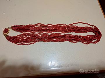 Collana in corallo 10 fili.