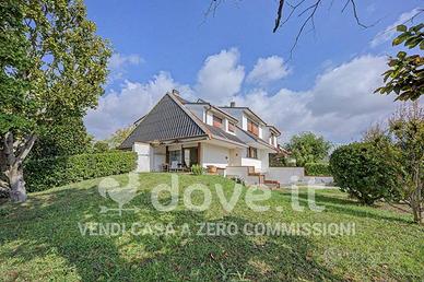 Villa di 201 m² con 5 locali e posto auto a Monteg