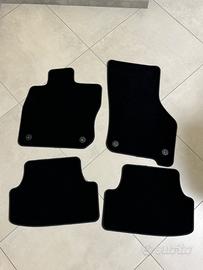 Tappeti originali Volkswagen Golf 8 etsi