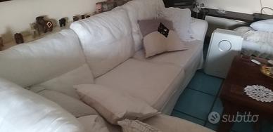 divano letto ikea angolare bianco sfoderabile